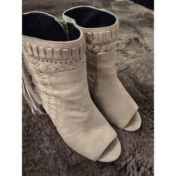 Rebecca Minkoff Iris suede Fringe Peep Toe Heeled Ankle Bootie 6.5 - Picture 3 of 6